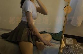 微密圈 – 秘书写真登场，桃脱了果然让人不想停下来