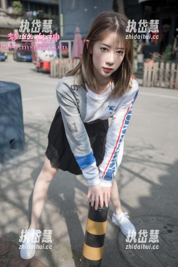 梦丝女神-刘佳 梦丝女神 - 刘佳的腿,真要无圣光笔直腿合集!这画面,不止一点!