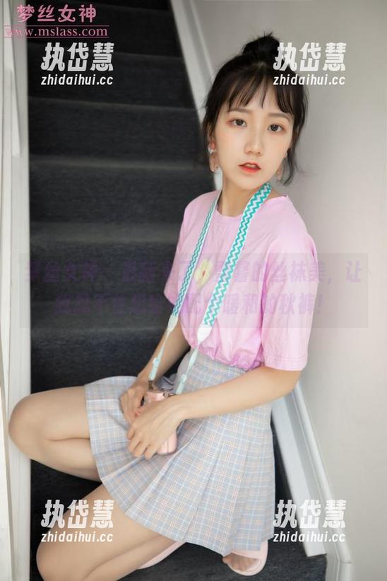 梦丝女神-雪馨 梦丝女神 - 最新来了,雪馨的丝袜美,让我忍不住想给她配个暖和的秋裤!