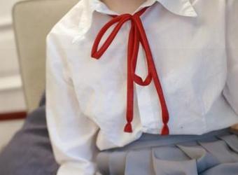 模范学院 – 最新特供，只在这！大美妞儿用丝袜演绎的小心思，等你来捉摸！