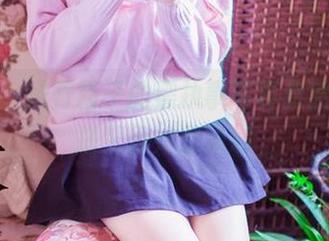 别纠结，浅野菌子的黑执事写真竟然和蓝猫搭配得如此随意