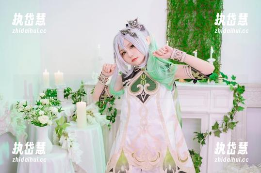 爆机少女喵小吉的草神写真集，袜子才是主角吗？