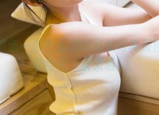 想要清新一击？王羽杉最新写真和樱花完美结合，快来瞧！