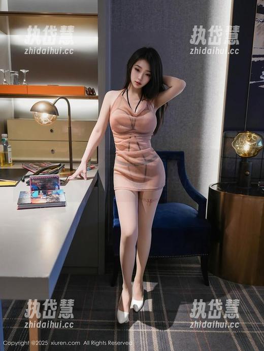 秀人网-Elise谭晓彤 秀人网 - Elise谭晓彤的毛衣,无圣光,作品不需要灯光,美貌自己闪耀!