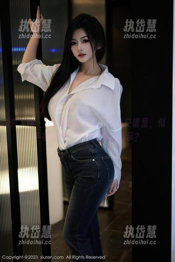 秀人网-优酱 秀人网 - 优酱的JK全集,光影交错里,似乎有些什么不太明显的暗示?