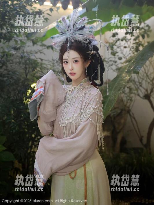 秀人网 - 奶喵喵的透明美图，想知道她的皮肤用的什么滤镜！