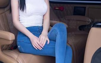 秀人网 – 小嘉敏的泡泡逆袭：浴缸里的美图究竟藏了啥