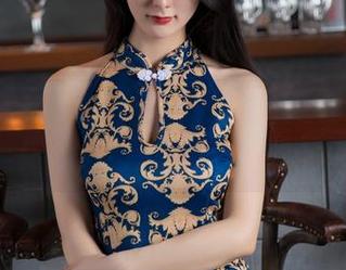 秀人网 – 黑白全集：小逗逗的没事找事的真实写照！