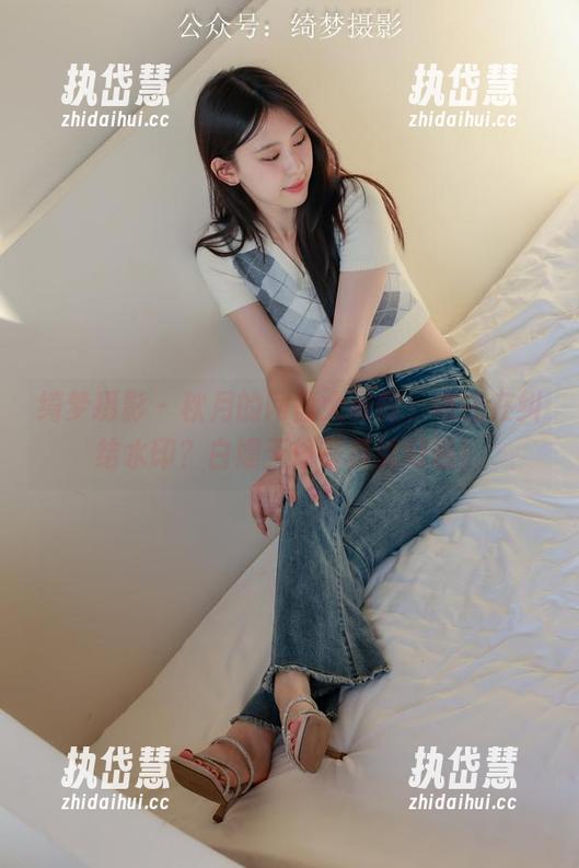绮梦摄影-秋月 绮梦摄影 - 秋月的网盘大暴露,谁还在纠结水印?白嫖无修写真就好啦!