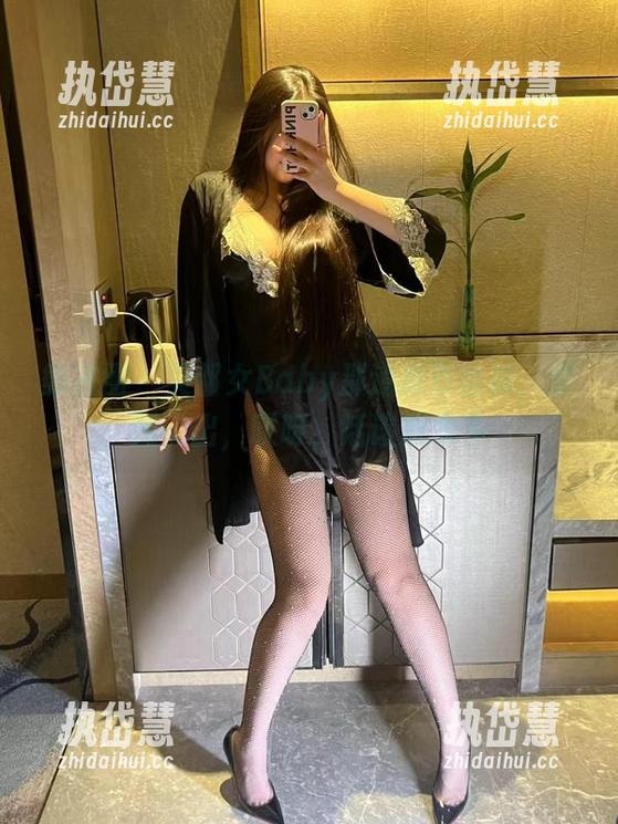美邵女Baby 微密圈 - 美邵女Baby那道棕色丝袜,原图流出,哎呀,活该想太多