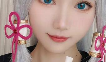 最新发布！花兮_honoka用高跟鞋在图册上跳舞
