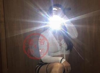 微密圈 – 私拍的吊带，若若老师消费得起的资源，让我觉得…