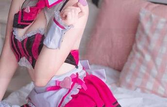 翻过这本菌烨tako的甜心写真，我的糖尿病筛查预约飞速扑街！