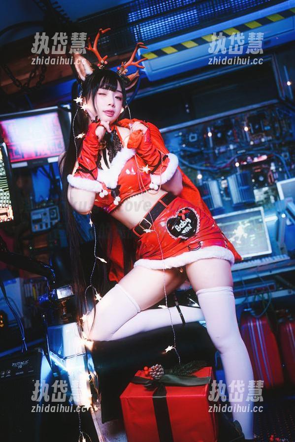落落Raku 落落Raku与‘Love,Atago’的私房美图,真的是微妙到不敢直视。
