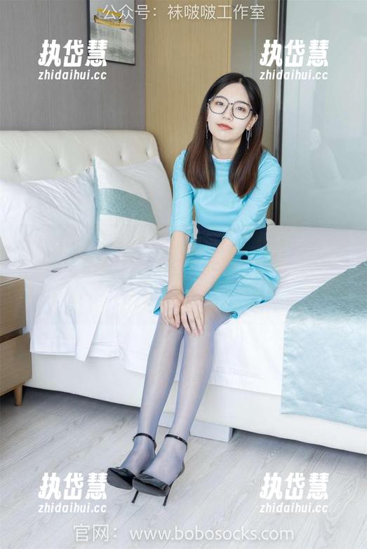 袜啵啵 - “我买的是平底鞋，但我走的可是一条美图的路！”-小沫在这里等你一起来嗨！