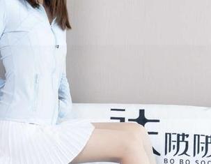 袜啵啵 – 写真花絮精选：稚予在jk制服里的小秘密和大搞怪