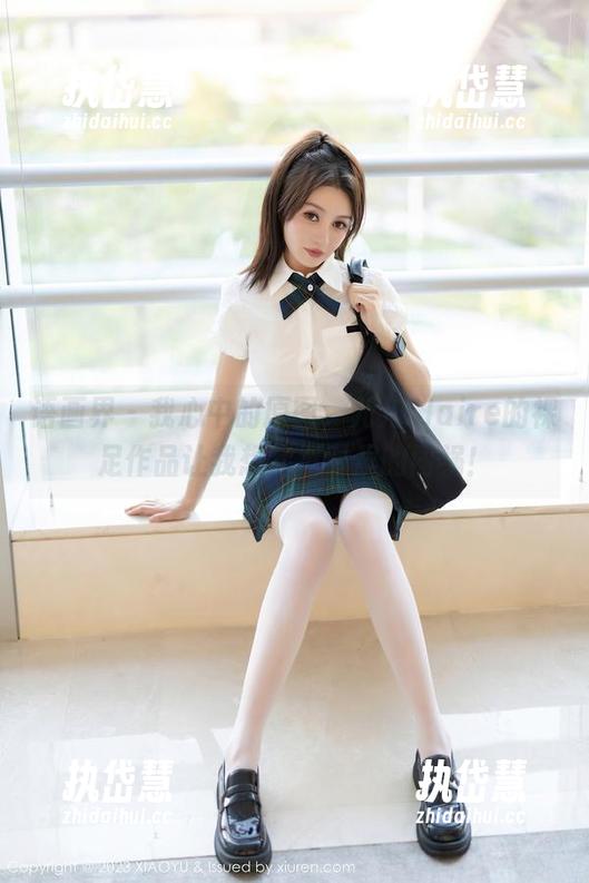 语画界-允儿Claire 语画界 - 我心中的原图,允儿Claire的裸足作品让我想起小时候的闯祸!