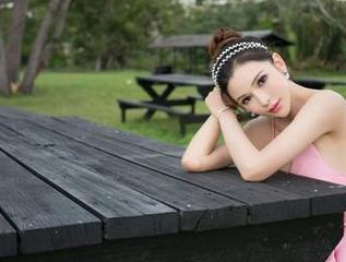 青豆客 – 更新！施忆佳Kitty酱睡衣套图，让你知道什么叫放飞自我。