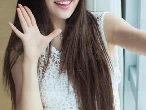 青豆客 – 一套图，万种风情！春天的吊带与玉兔miki的组合，你download了吗？