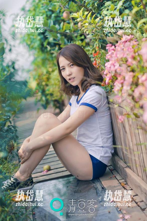 青豆客-莫雅淇 青豆客 - 好奇莫雅淇白丝资源的小姐妹们,看这图包就对了,别怪我没提醒你!