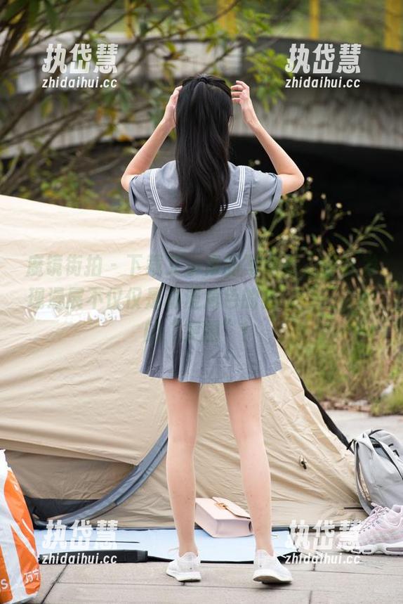 魔镜街拍-艾小青 魔镜街拍 - 下载艾小青的写真集,你会发现漫展不仅仅是动漫角色的狂欢,还有她的“突围”!